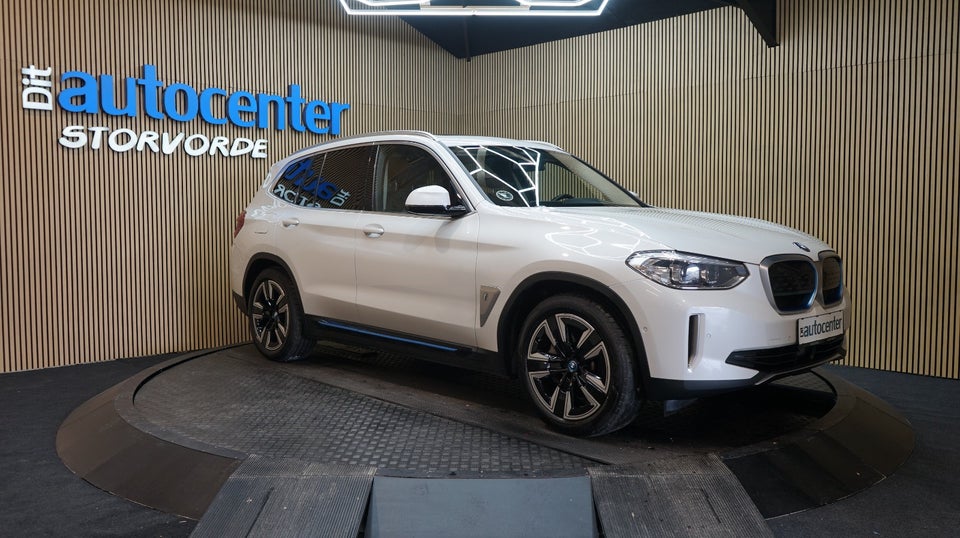 BMW iX3 Charged 5d