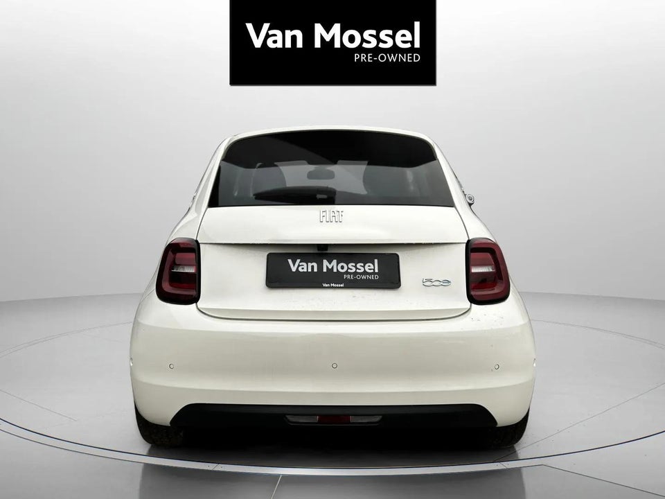 Fiat 500e 42 Icon 3d