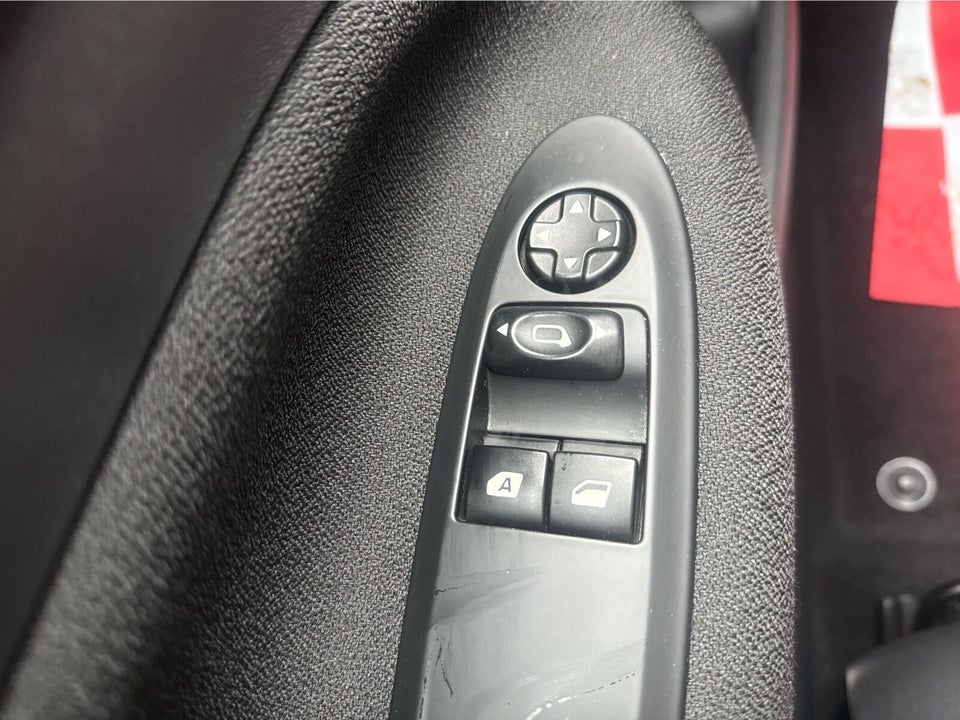 DS DS 3 1,6 BlueHDi 100 Sport 3d