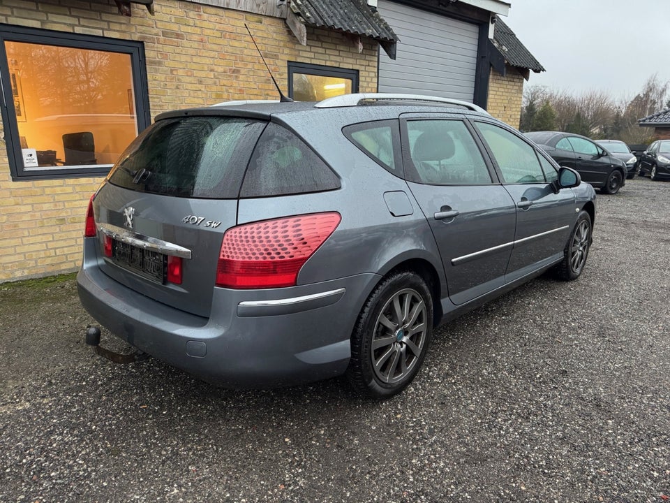 Peugeot 407 1,6 HDi 110 Premium SW 5d
