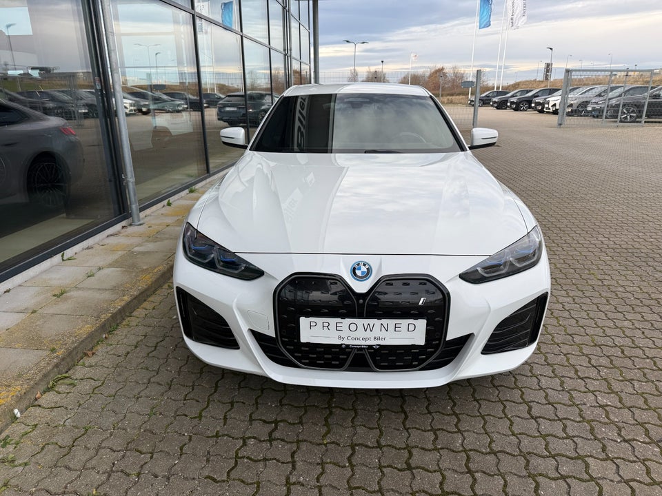 BMW i4 eDrive40 Fully Charged M-Sport 5d