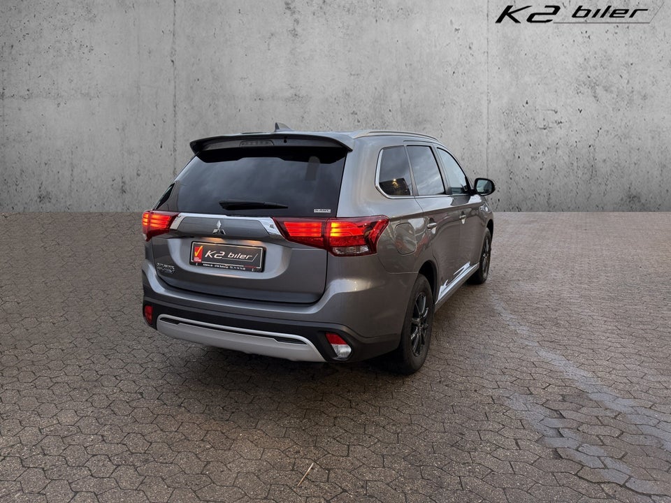 Mitsubishi Outlander 2,4 PHEV Intense CVT 4WD 5d