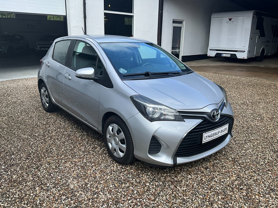 Toyota Yaris 1,0 VVT-i T2 Komfort 5d