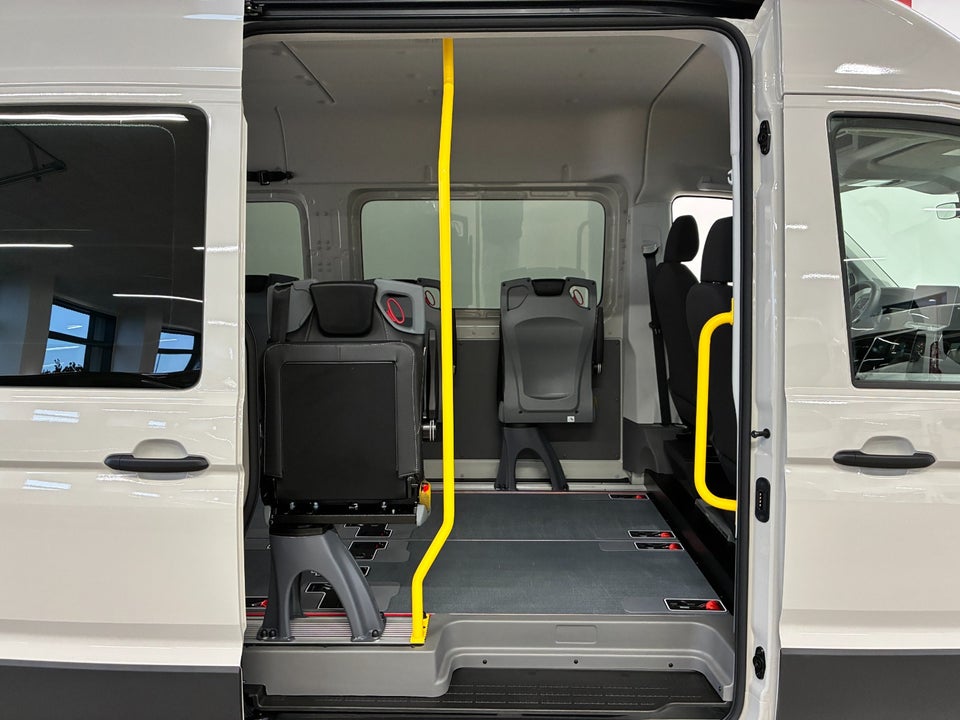 VW Crafter 35 2,0 TDi 140 Kombi L3H3 aut.