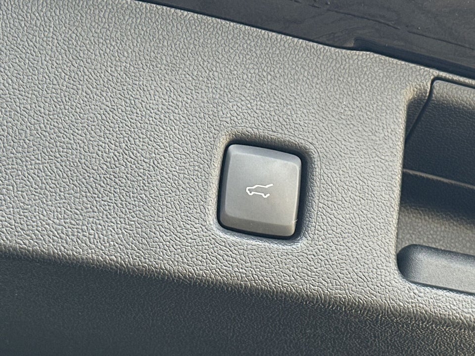 Ford Kuga 2,5 PHEV ST-Line X CVT 5d