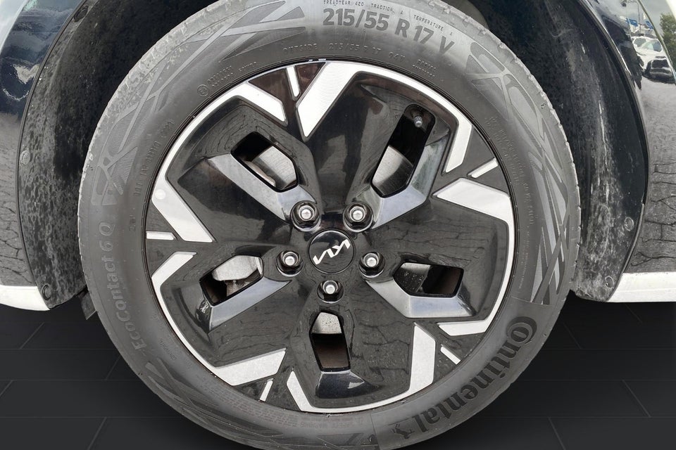 Kia Niro 64 EV Premium 5d