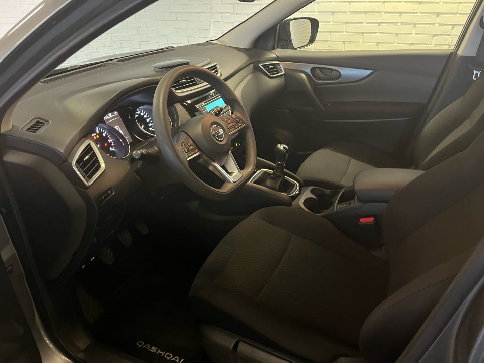 Nissan Qashqai 1,3 Dig-T 140 Visia 5d