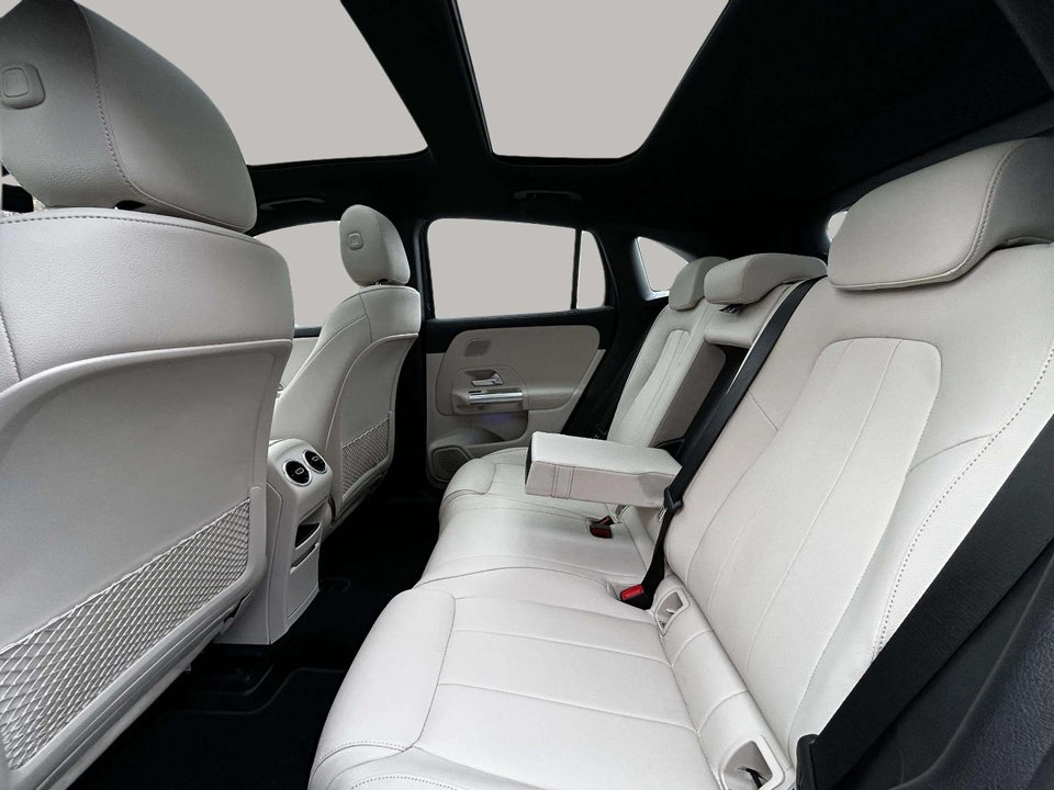 Mercedes EQA250+ Progressive 5d