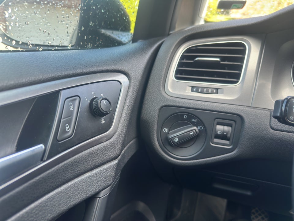 VW Golf VII 1,2 TSi 85 Startline BMT 5d