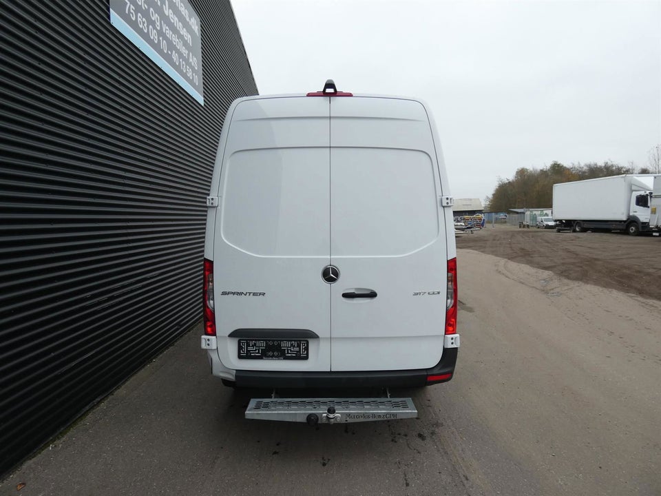 Mercedes Sprinter 317 2,0 CDi A2 Kassevogn aut. RWD