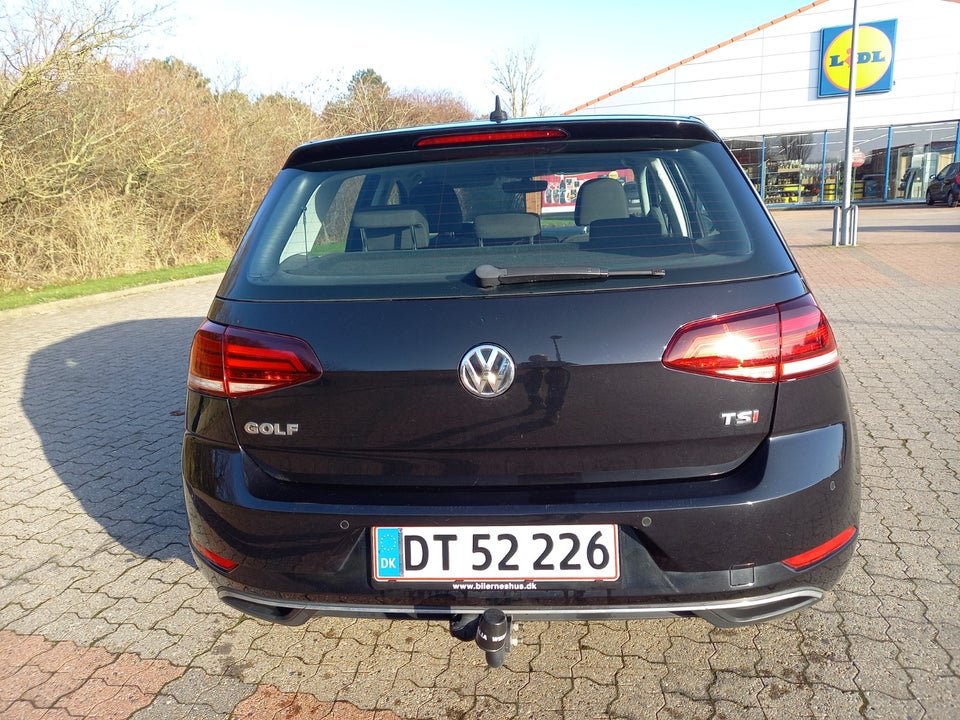 VW Golf VII 1,4 TSi 125 Highline 5d