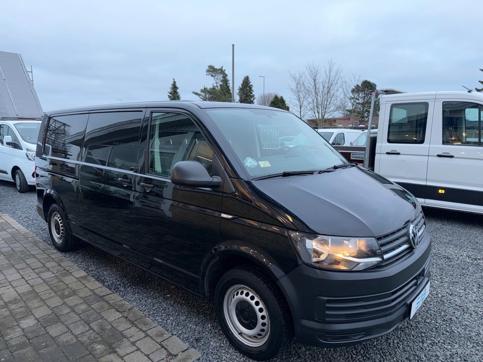 VW Transporter 2,0 TDi 150 Kassevogn DSG lang