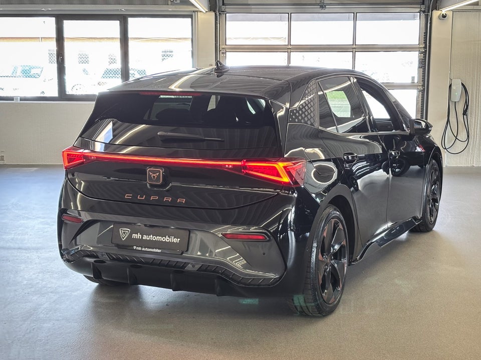 Cupra Born 59 e-Boost 5d