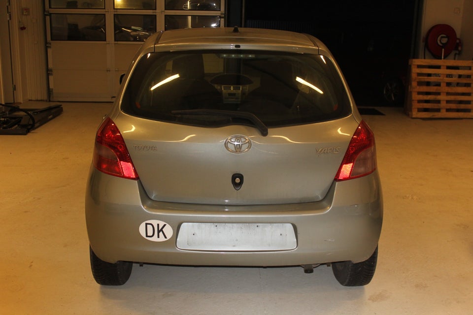 Toyota Yaris 1,3 Luna M/M 5d