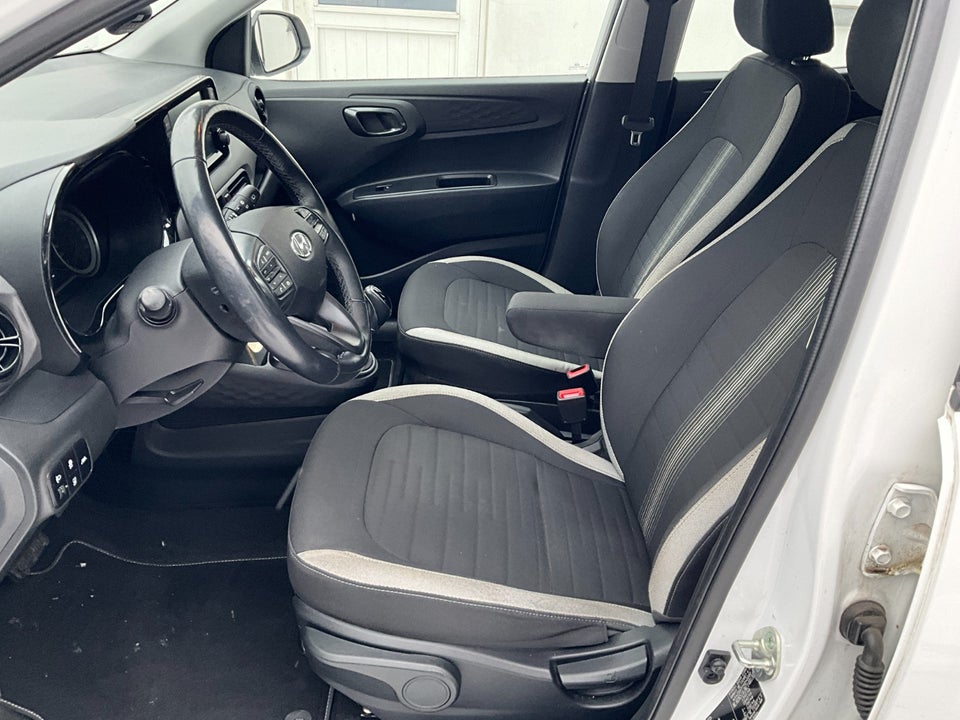 Hyundai i10 1,0 MPi Advanced AMT 5d