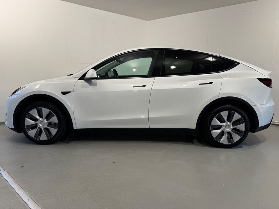 Tesla Model Y Long Range AWD 5d