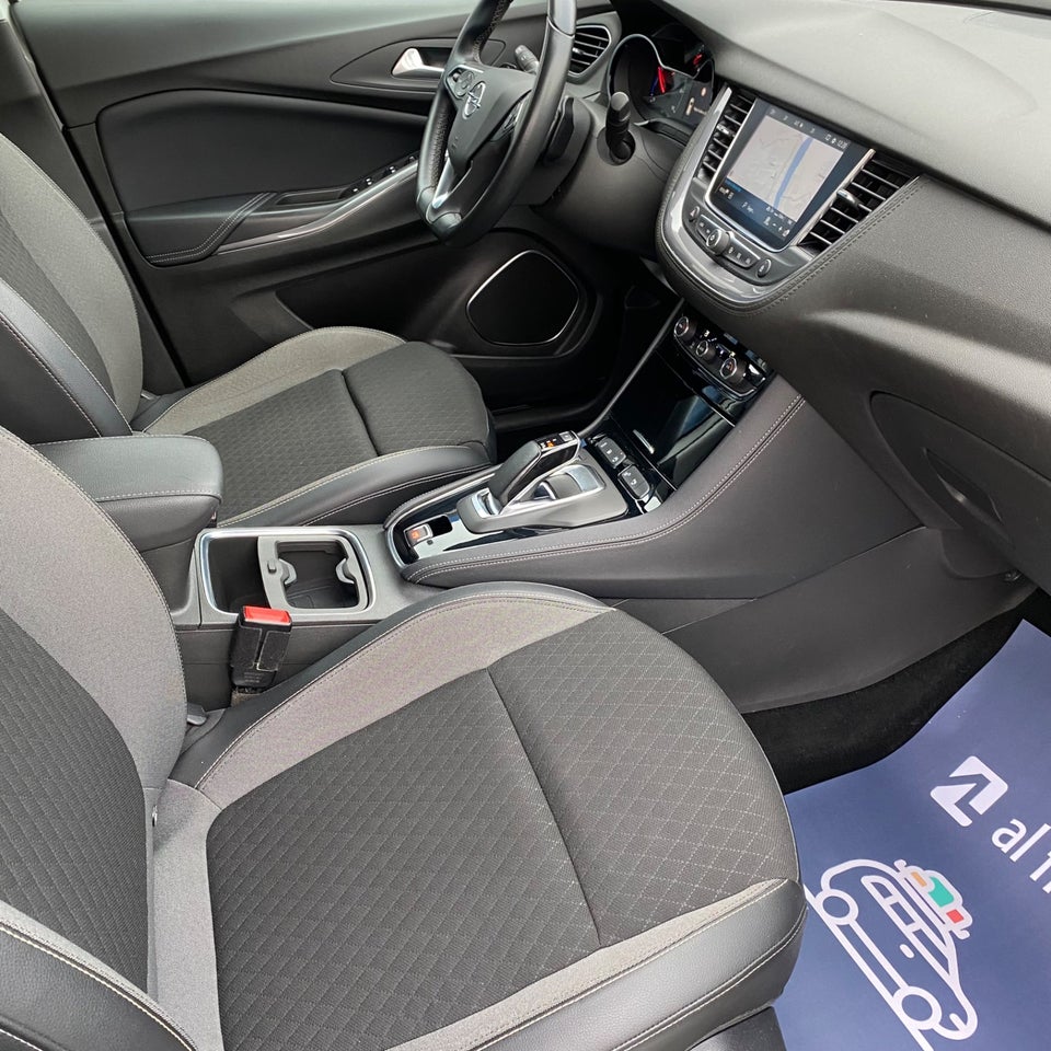 Opel Grandland X 1,6 Hybrid4 Exclusive aut. 5d