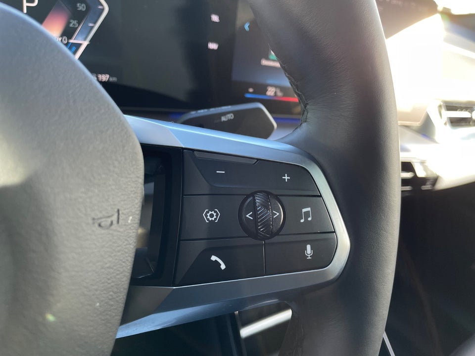 BMW iX2 xDrive30 M-Sport 5d