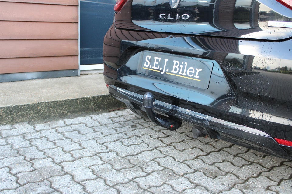 Renault Clio V 1,6 E-Tech Intens 5d