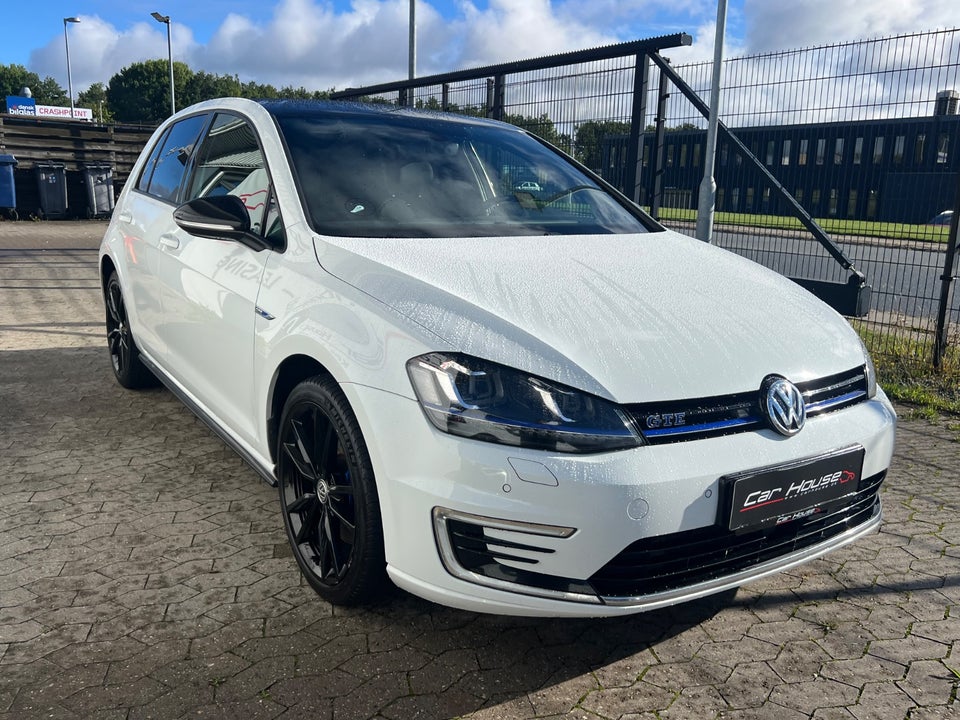 VW Golf VII 1,4 GTE Highline DSG 5d