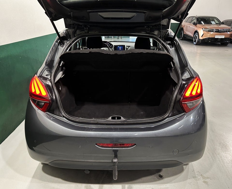 Peugeot 208 1,6 BlueHDi 100 Allure 5d