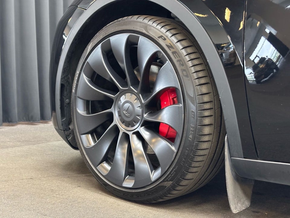 Tesla Model Y Performance AWD 5d