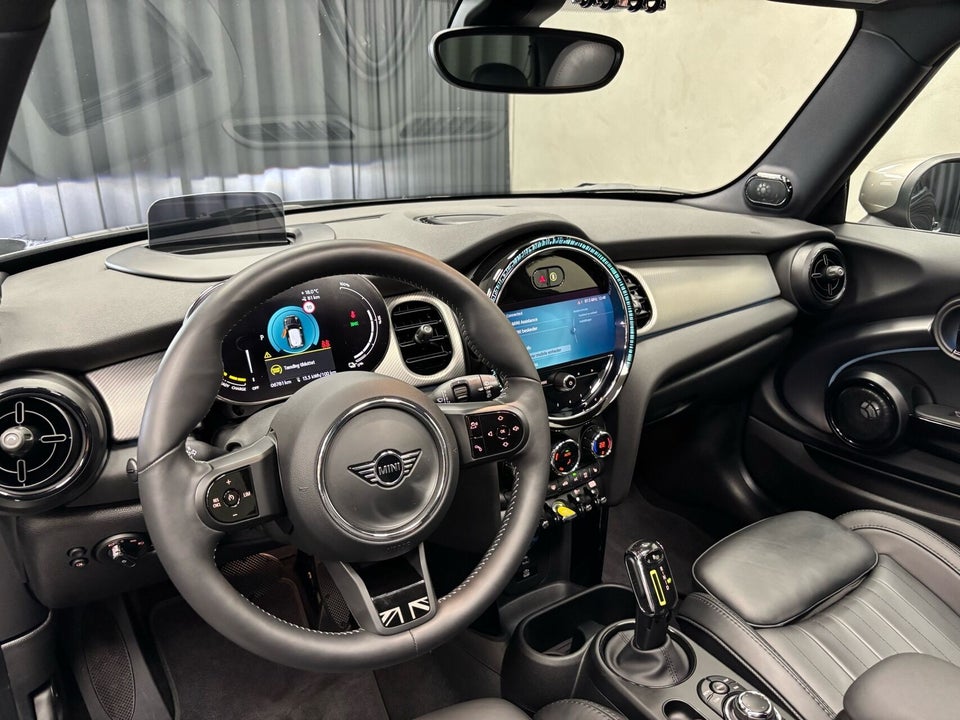 MINI Cooper SE Maximise 3d
