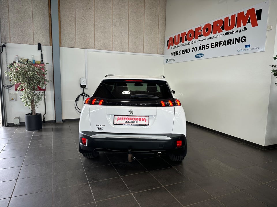 Peugeot 2008 1,5 BlueHDi 130 Allure Pack EAT8 5d