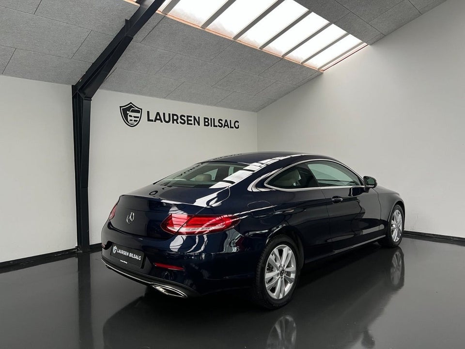 Mercedes C300 2,0 Coupé aut. 2d