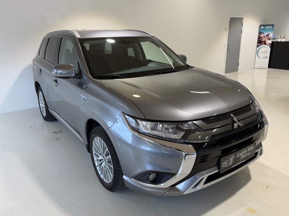 Mitsubishi Outlander 2,4 PHEV Instyle CVT 4WD 5d