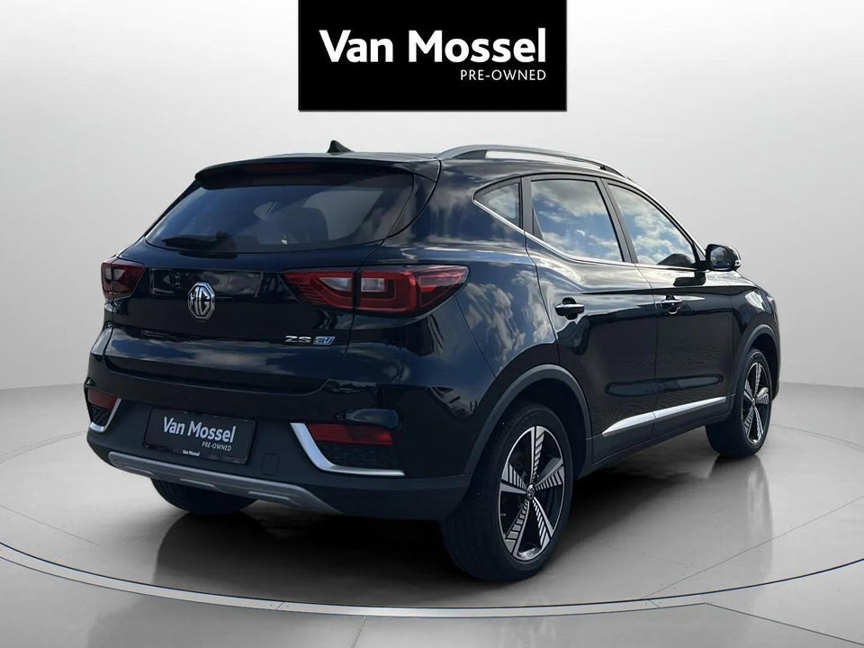 MG ZS EV Luxury 5d