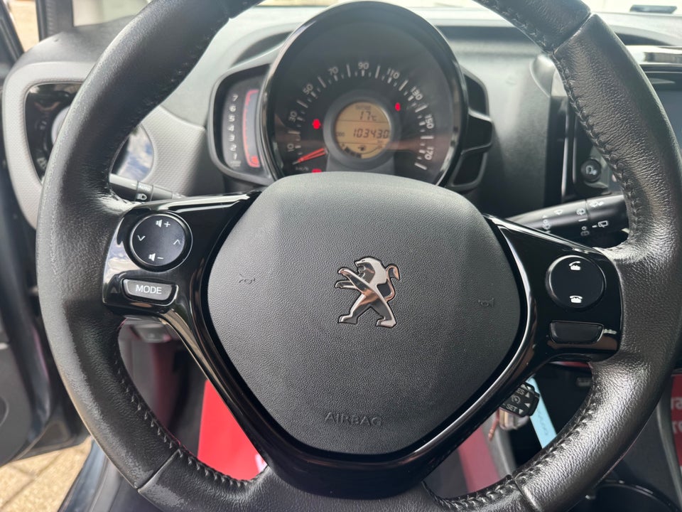 Peugeot 108 1,0 e-VTi 72 Allure+ 5d