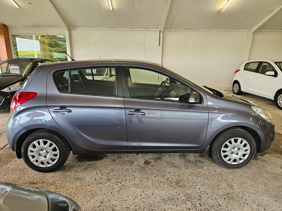 Toyota Yaris 1,5 Hybrid H2 Premium Luksus e-CVT 5d