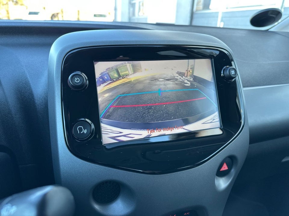 Toyota Aygo 1,0 VVT-i x-sky 5d