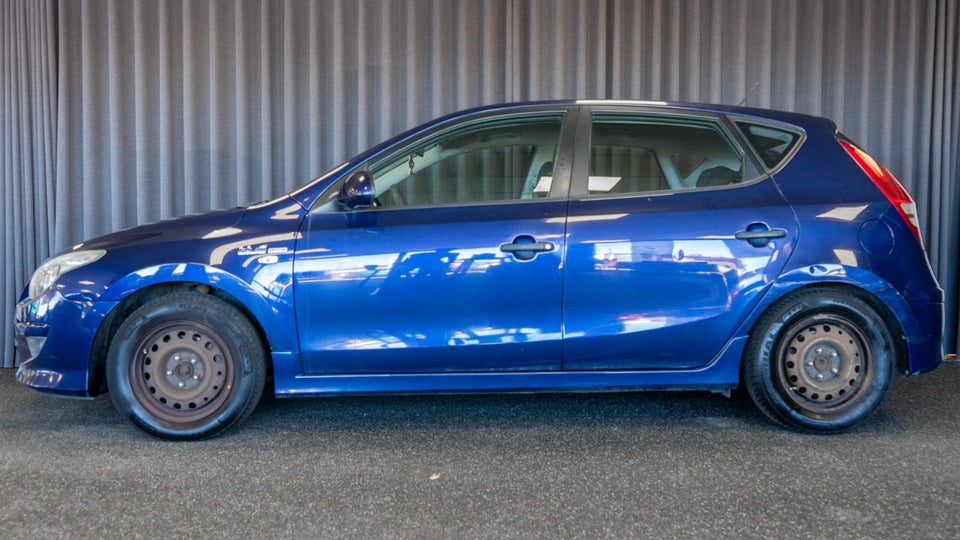 Hyundai i30 1,6 CRDi 90 Blue Drive 5d