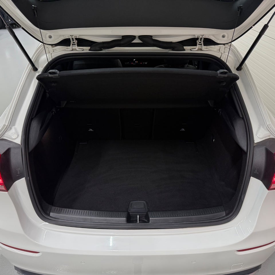 Mercedes A200 d 2,0 Progressive Line aut. 5d