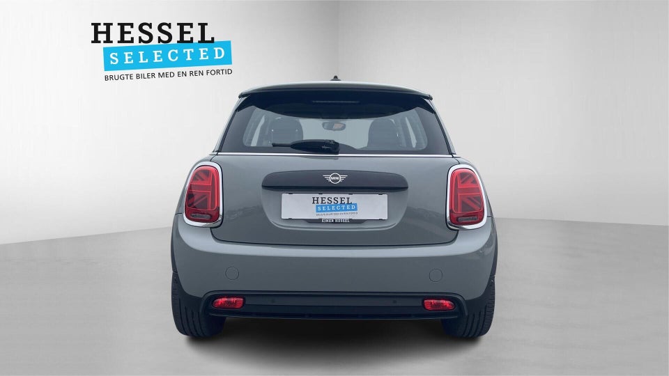MINI Cooper SE Essential 3d