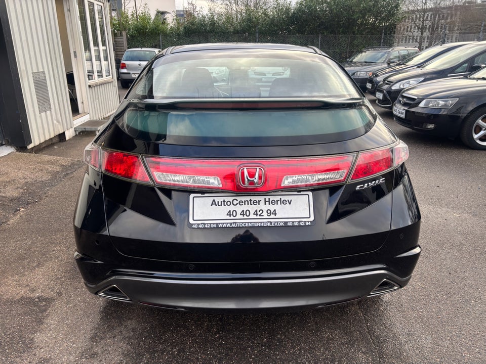 Honda Civic 1,8 Sport 5d