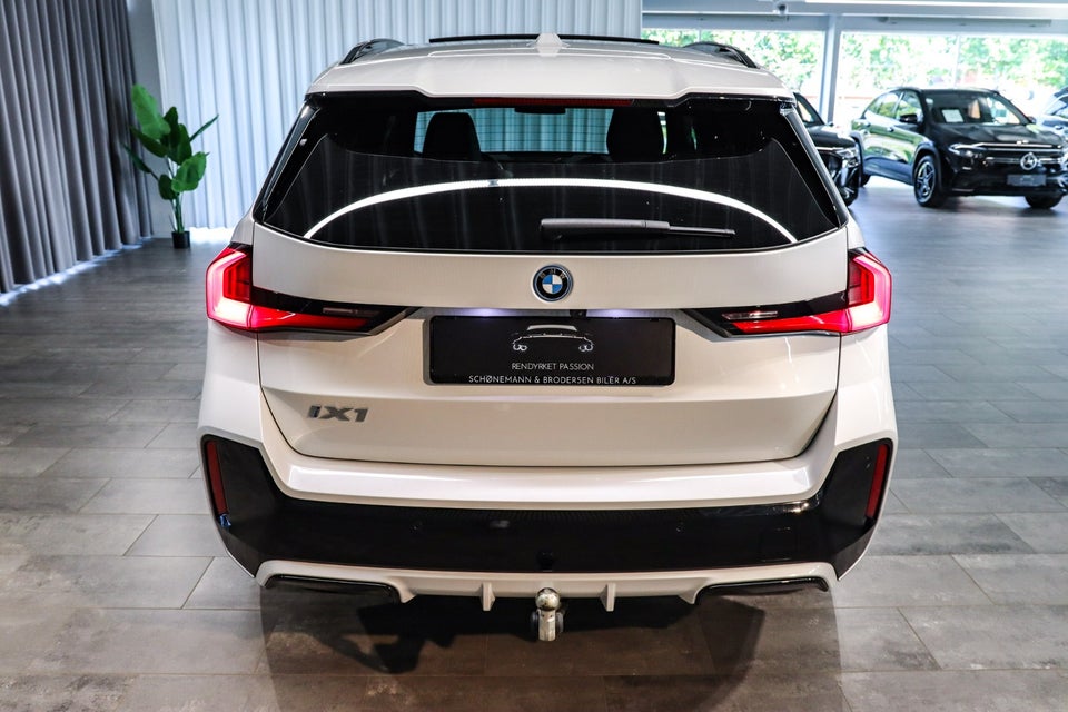 BMW iX1 xDrive30 M-Sport 5d