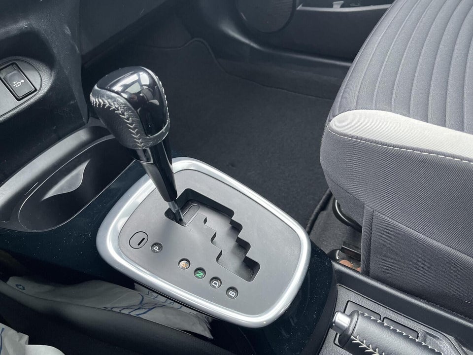 Toyota Yaris 1,5 Hybrid Pure e-CVT 5d