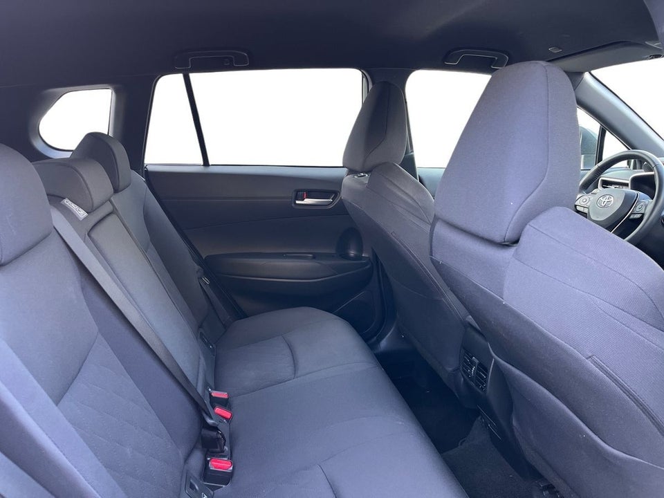 Toyota Corolla Cross 1,8 Hybrid Style Comfort CVT 5d