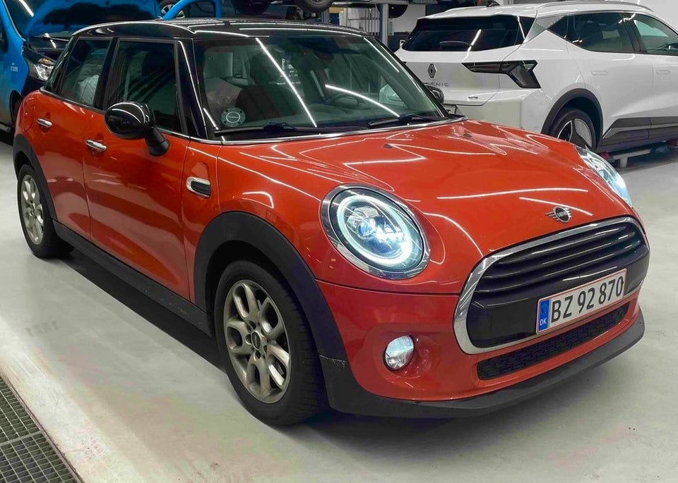 MINI Cooper 1,5 Essential aut. 5d