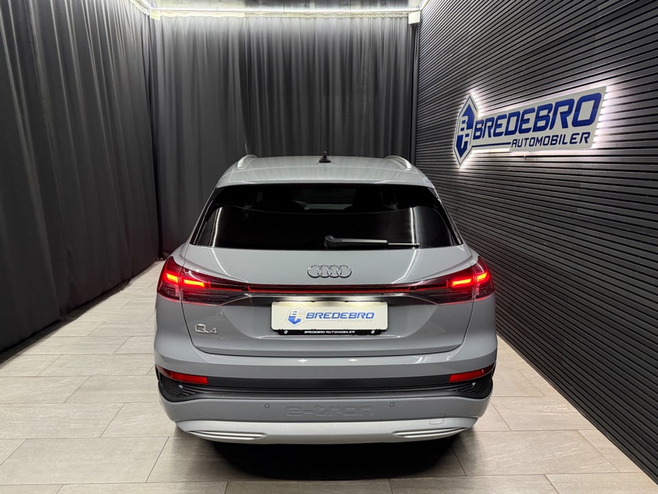 Audi Q4 e-tron 45 Advanced 5d