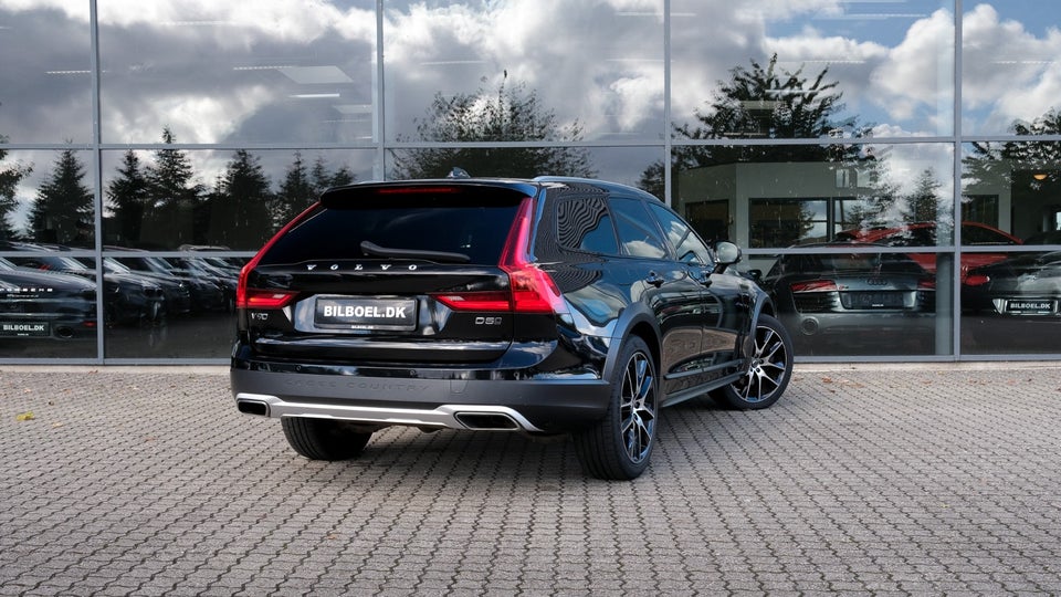 Volvo V90 CC 2,0 D5 235 Pro aut. AWD 5d