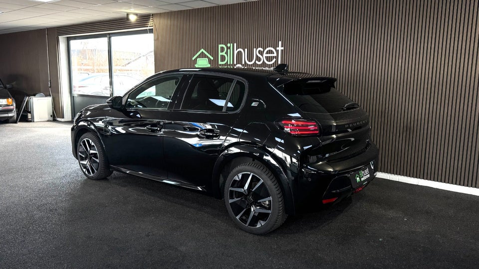 Peugeot e-208 54 GT 5d