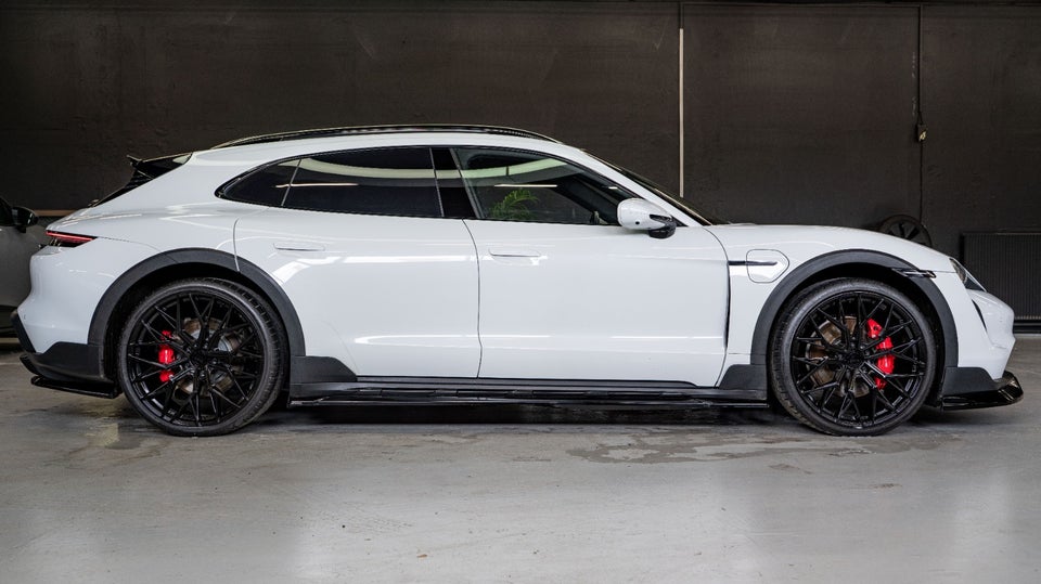Porsche Taycan 4S Performance+ Cross Turismo 5d