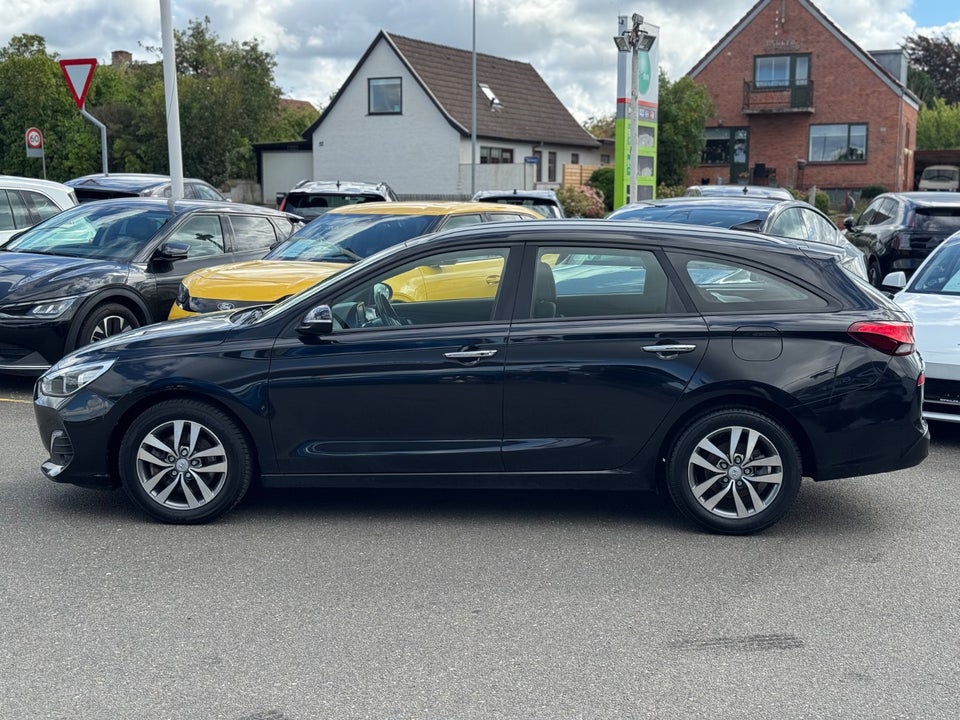 Hyundai i30 1,4 T-GDi Premium stc. DCT 5d