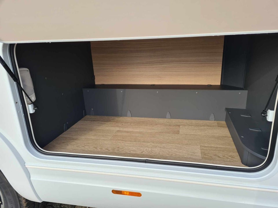 Hobby Optima De Luxe T70E 2,2 aut. 3d