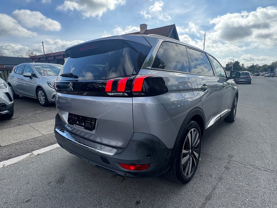 Peugeot 5008 1,5 BlueHDi 130 Allure 7prs 5d