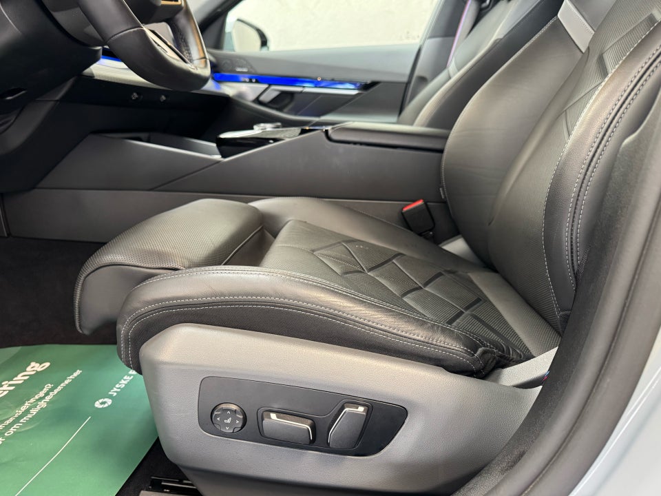 BMW i5 xDrive40 M-Sport 4d